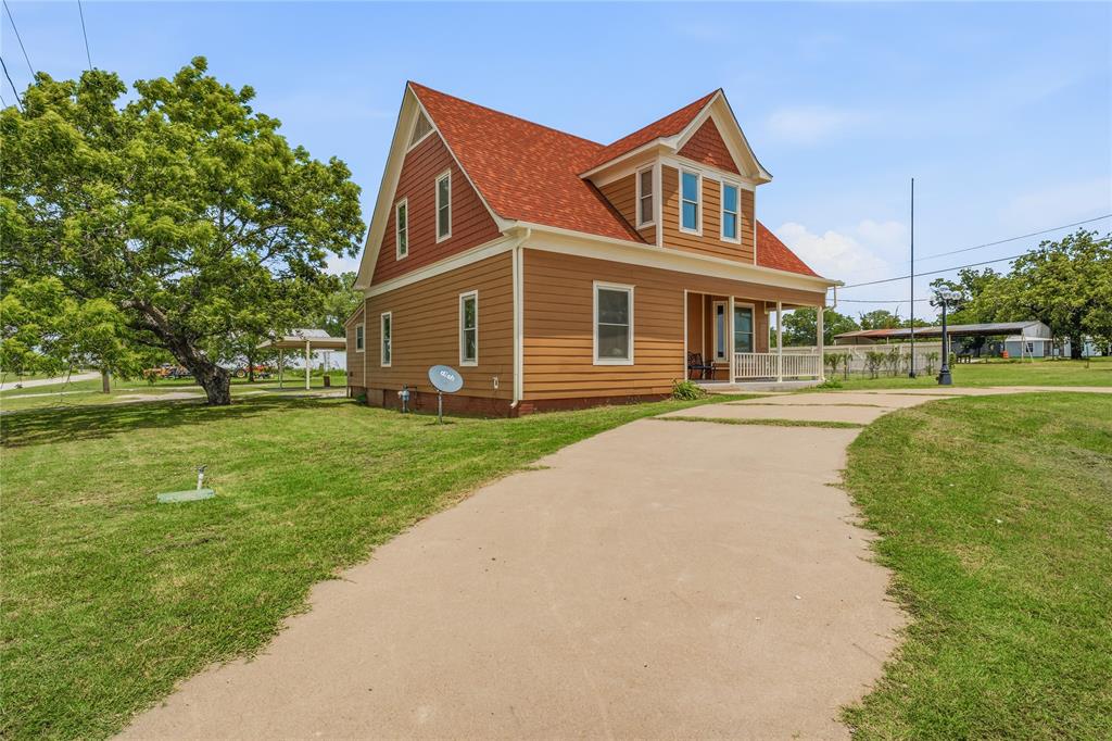 207 N Fisher Property Photo 4