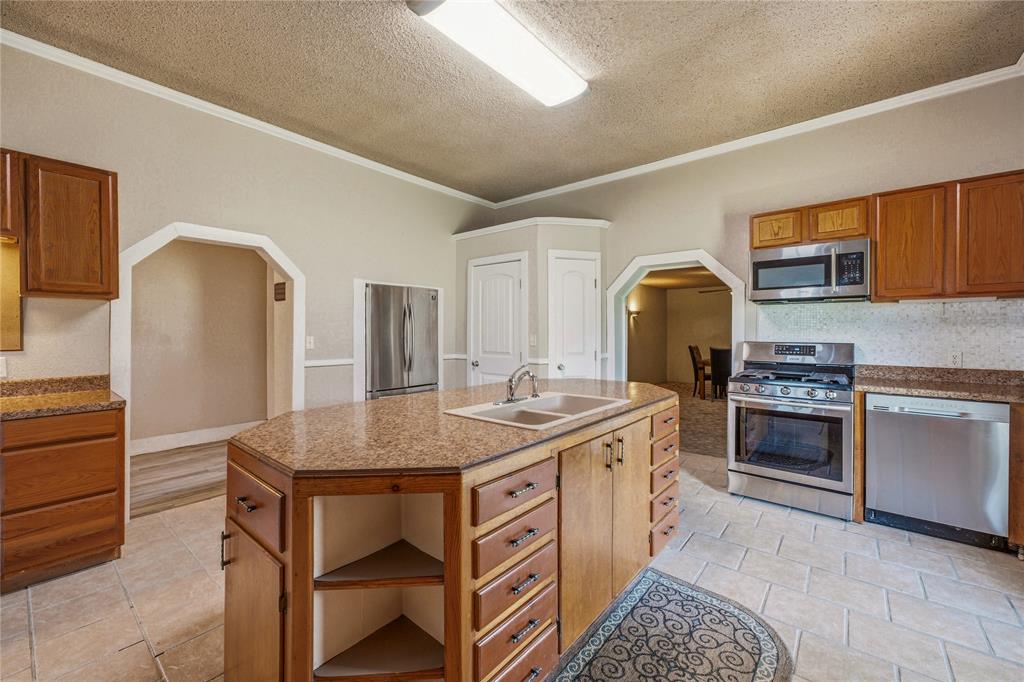 207 N Fisher Property Photo 11