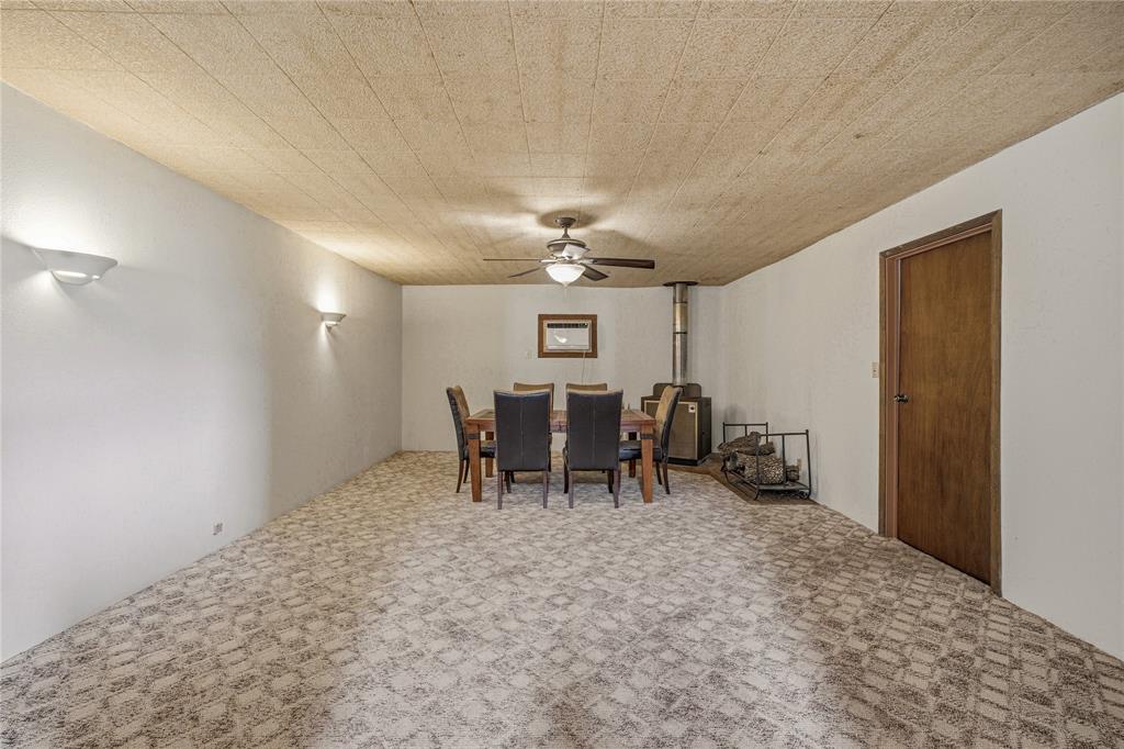 207 N Fisher Property Photo 12