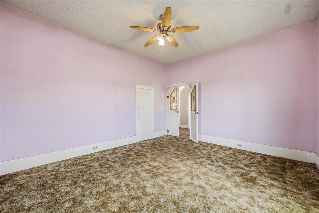 207 N Fisher Property Photo 15