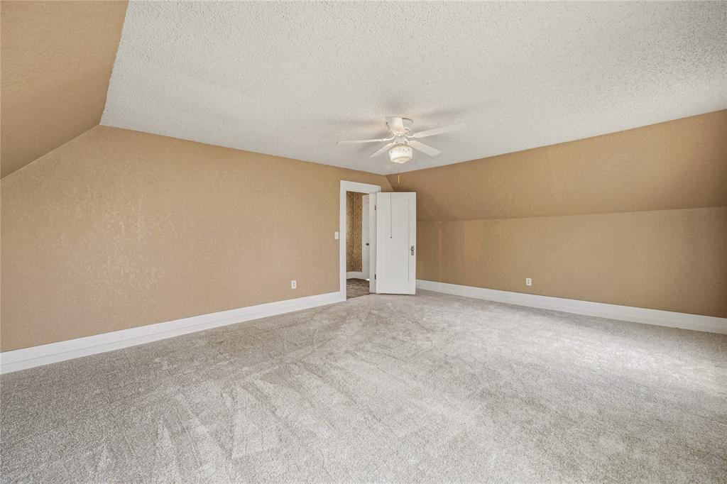 207 N Fisher Property Photo 26