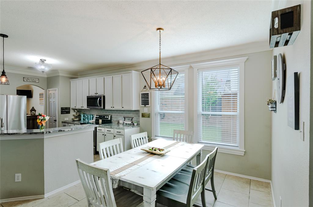 1422 Autumnmist Drive Property Photo 12