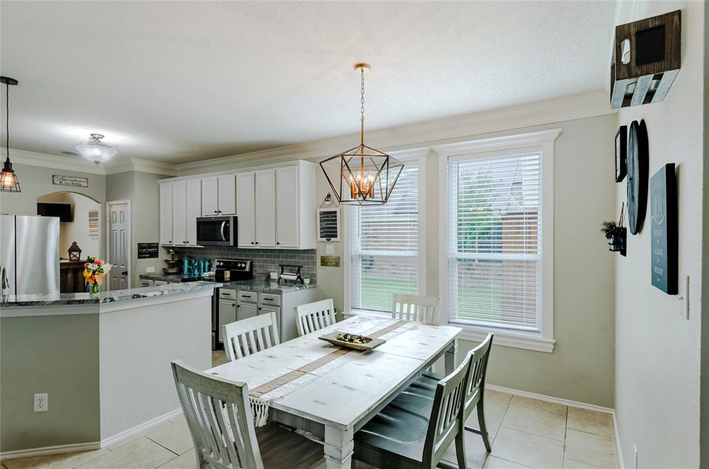 1422 Autumnmist Drive Property Photo 14