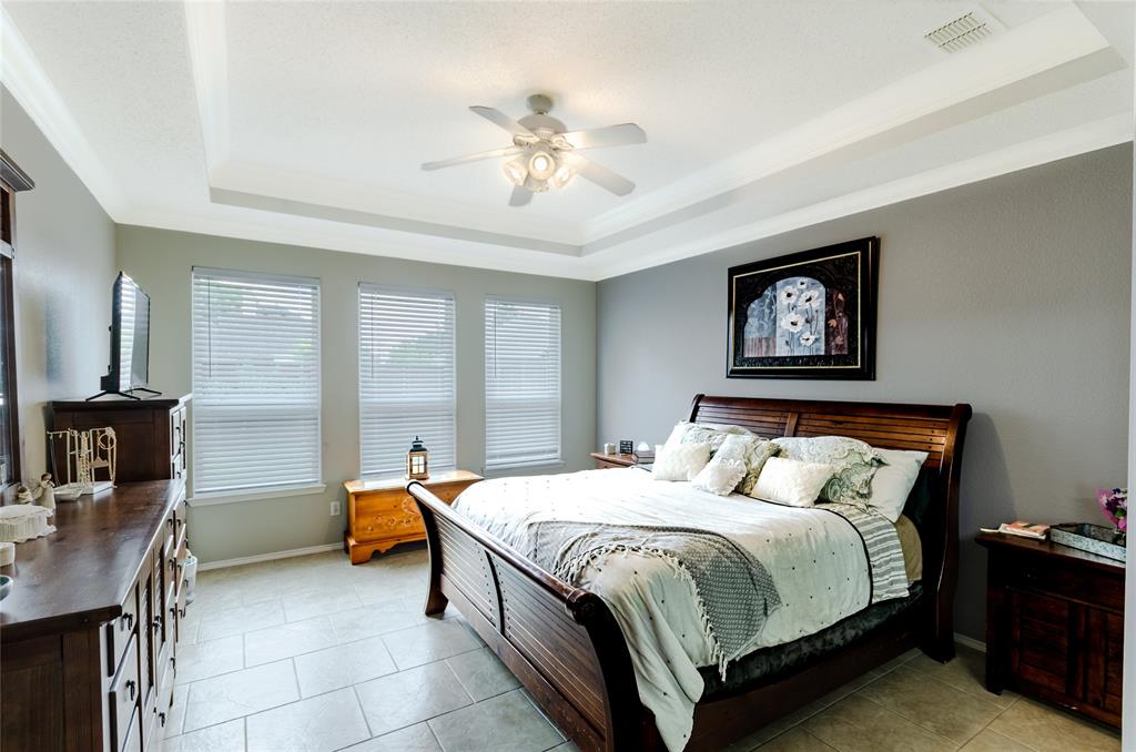 1422 Autumnmist Drive Property Photo 18