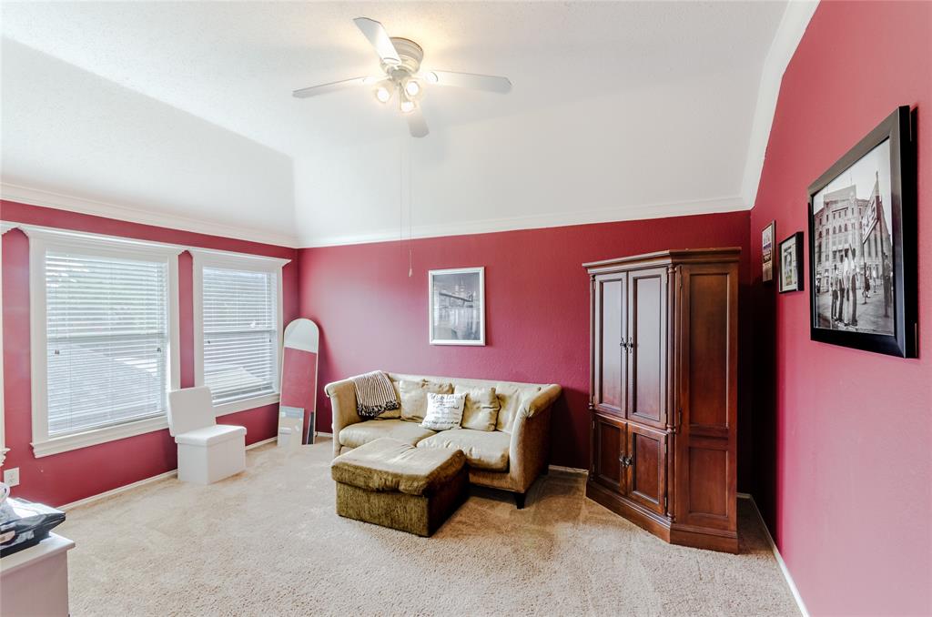 1422 Autumnmist Drive Property Photo 23