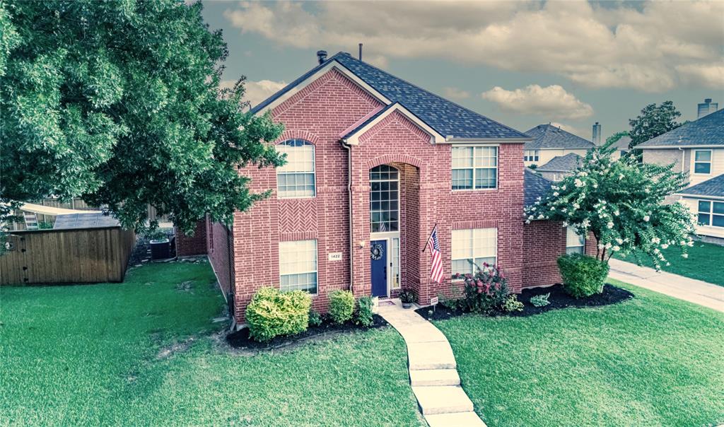 1422 Autumnmist Drive Property Photo 34