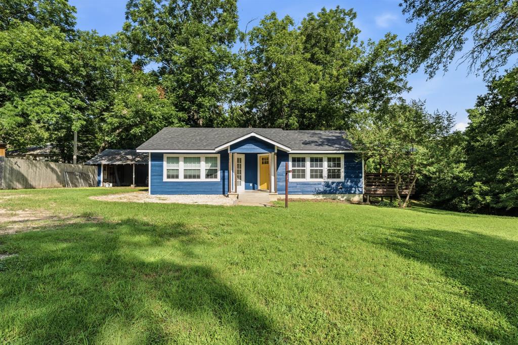 603 E Avenue A Property Photo 1