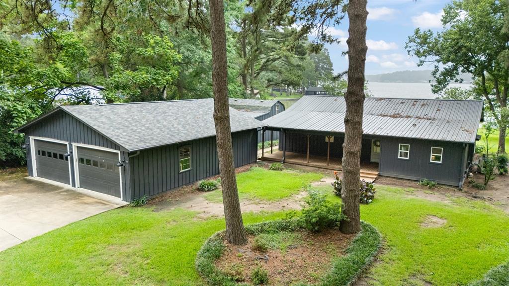331 Spring Creek Drive Property Photo 2