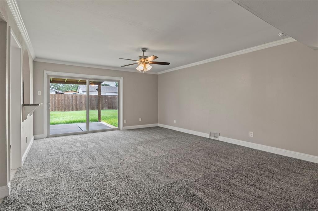 2223 Lockwood Drive Property Photo 3