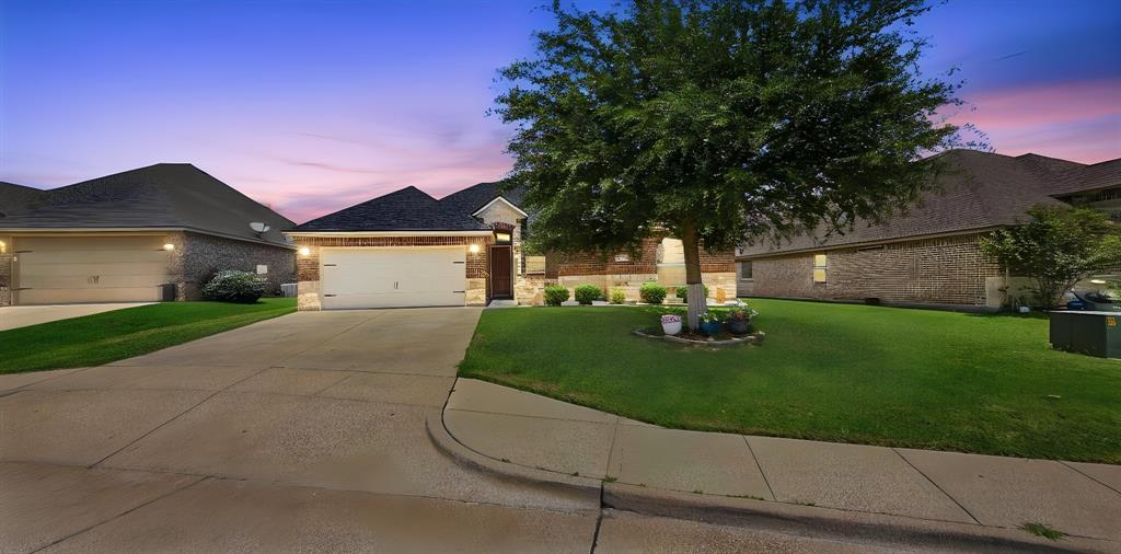 608 Donna Circle Property Photo 1