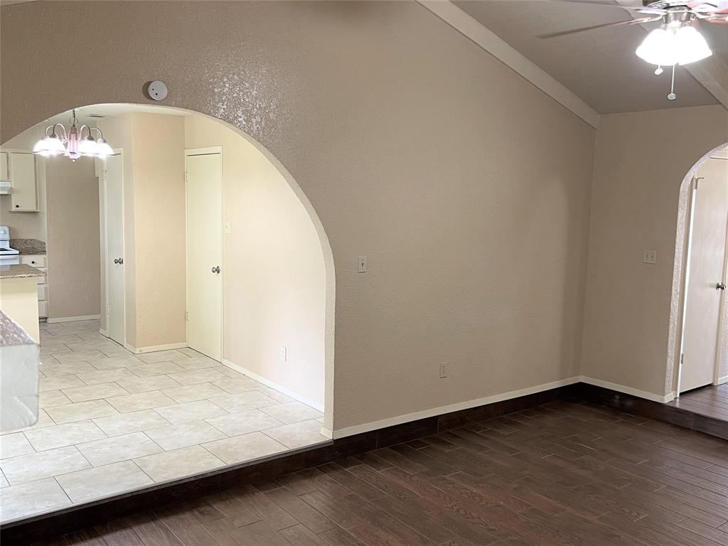 2310 Dartmouth Drive Property Photo 14