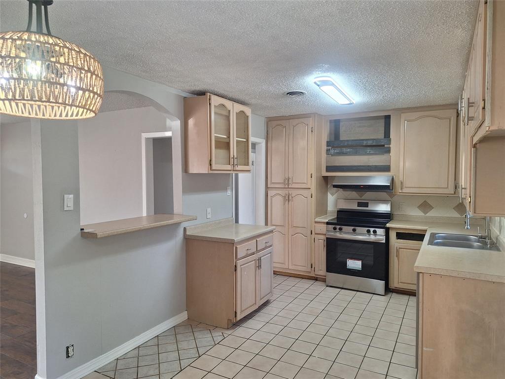 1225 Harrison Lane Property Photo 7