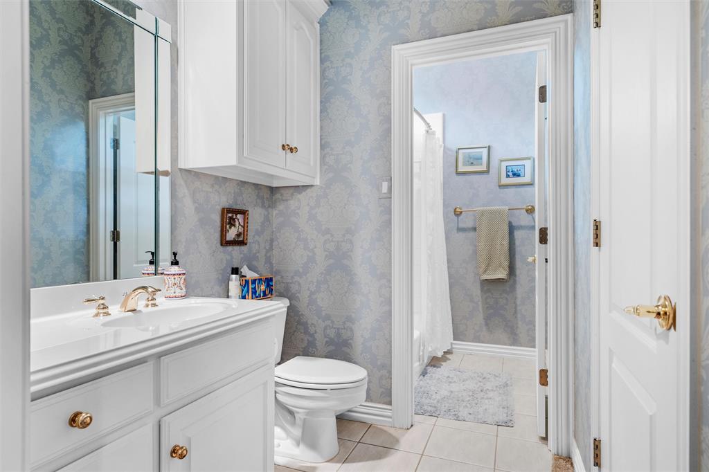 512 Ashmede Court Property Photo 22