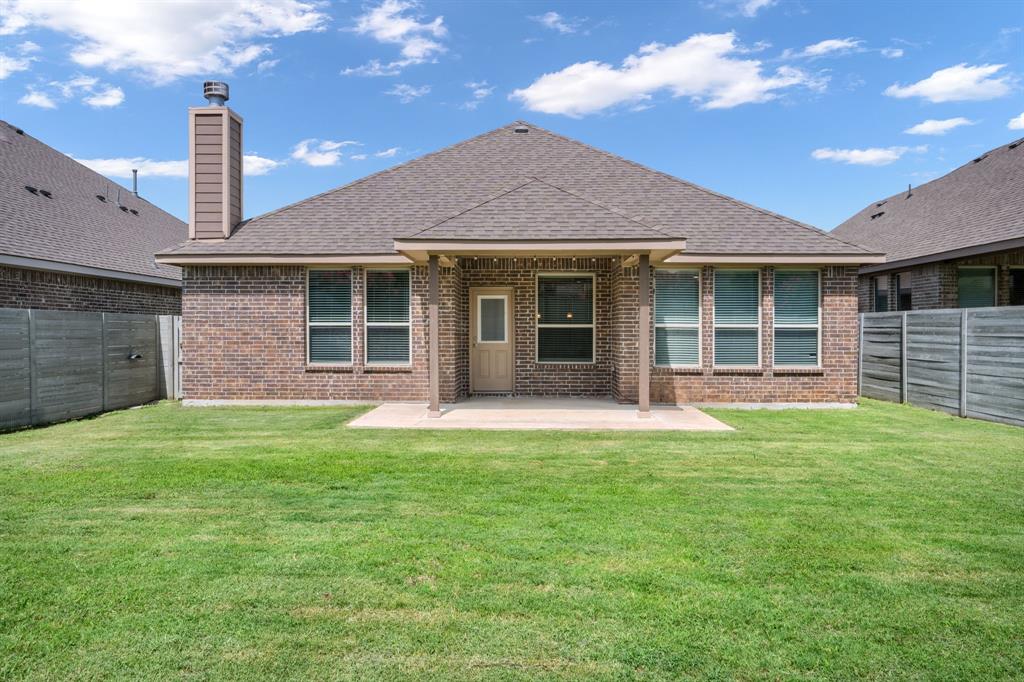 916 Hawks Way Property Photo 29