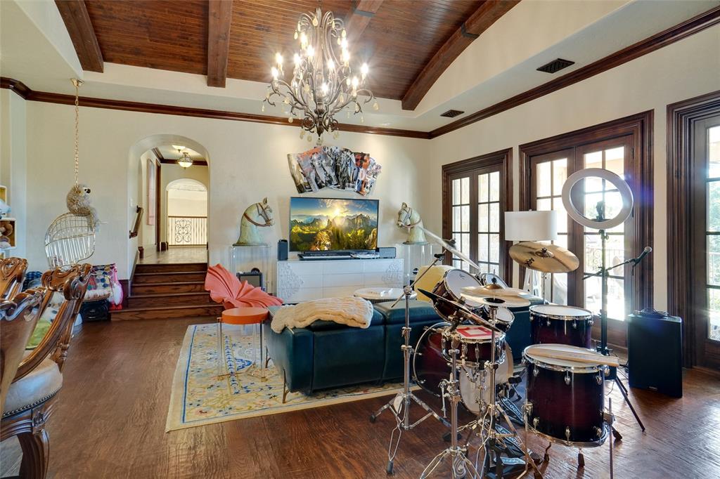 5905 Giverny Property Photo 19