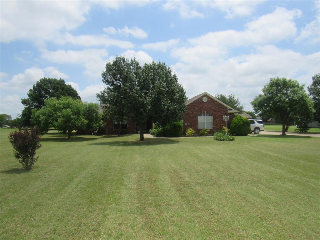 404 County Road 260 Property Photo 2