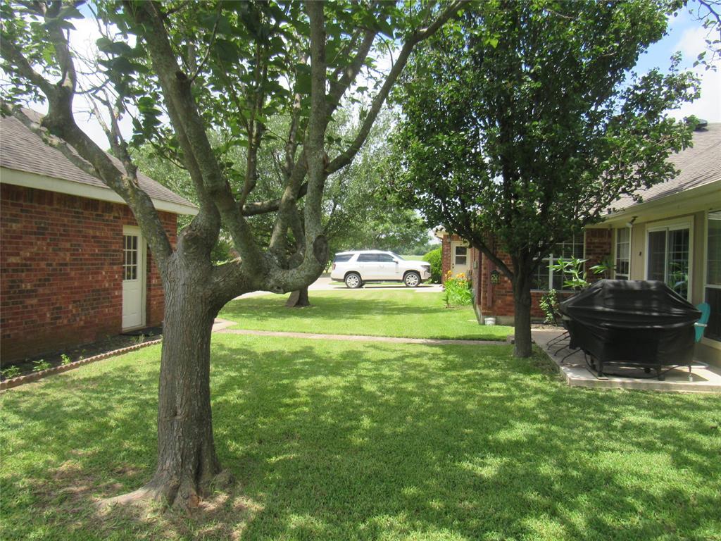 404 County Road 260 Property Photo 4