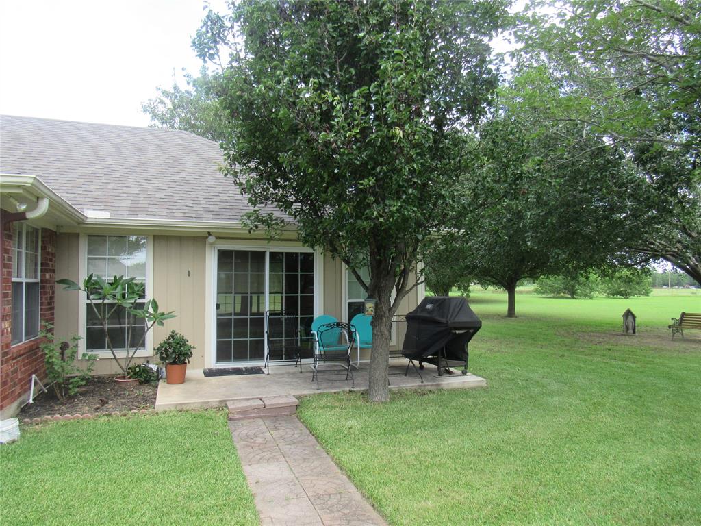 404 County Road 260 Property Photo 9