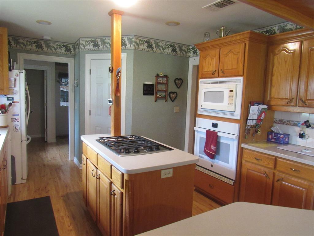 404 County Road 260 Property Photo 17