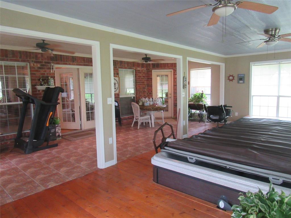 404 County Road 260 Property Photo 24