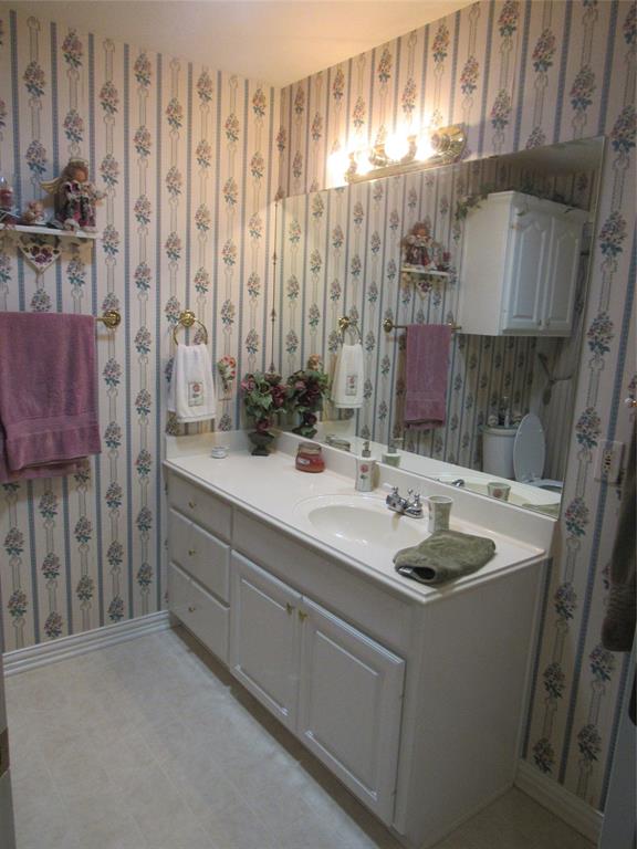 404 County Road 260 Property Photo 32