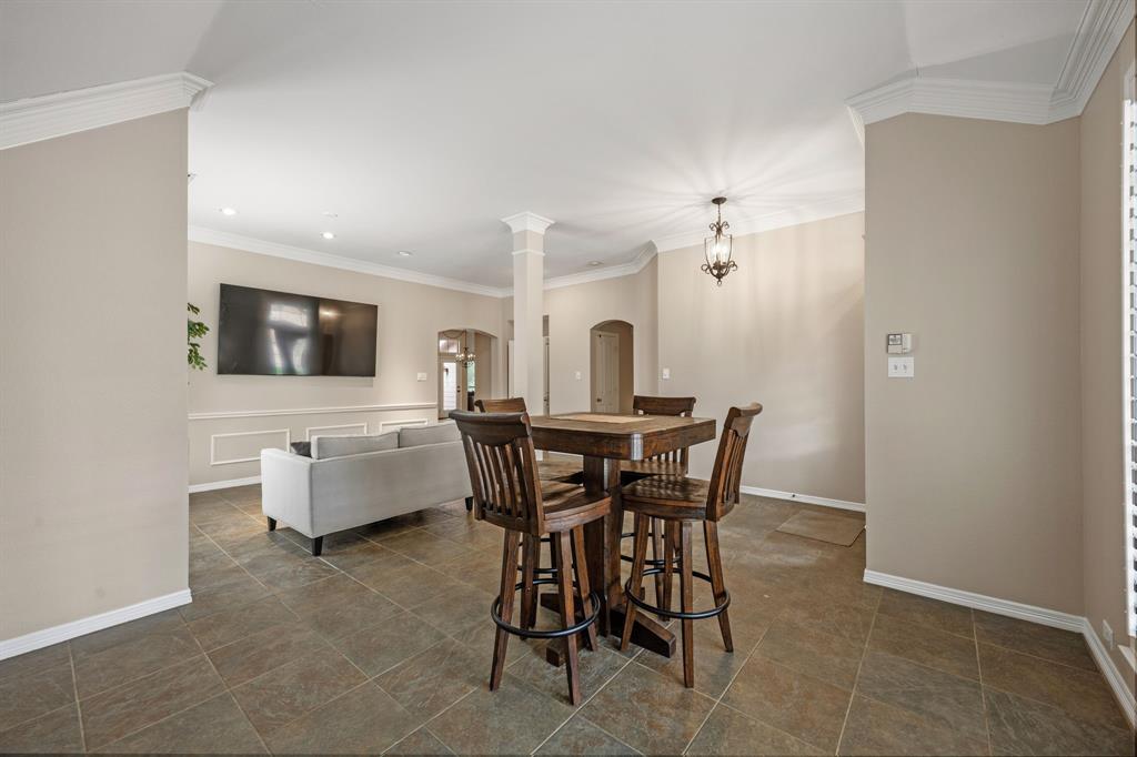 221 Freedom Court Property Photo 4
