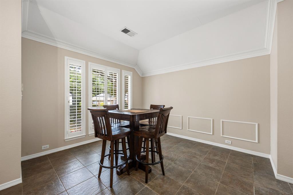 221 Freedom Court Property Photo 5