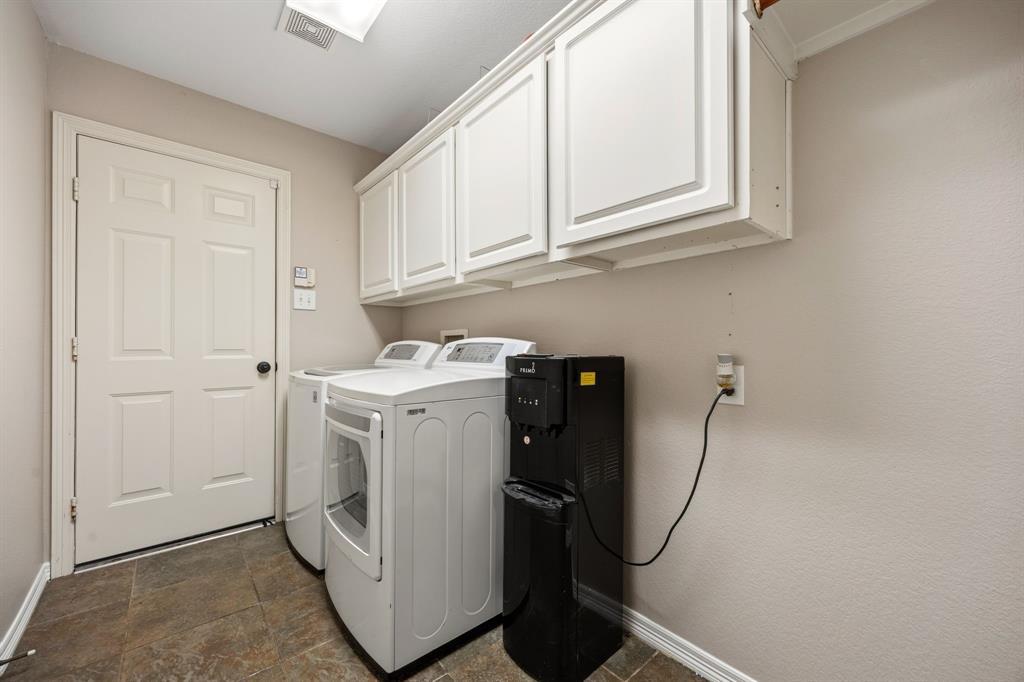 221 Freedom Court Property Photo 22