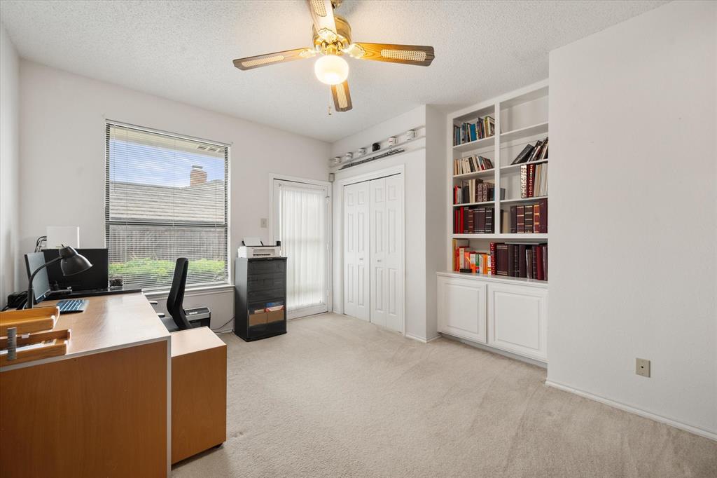 2105 Sleepy Hollow Drive Property Photo 15