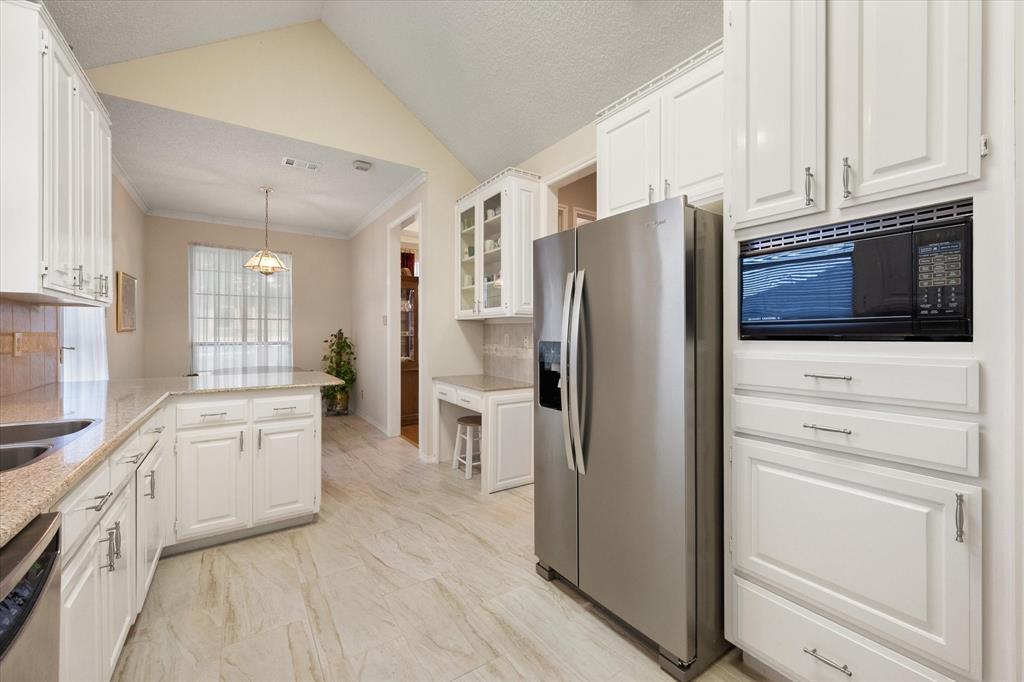2105 Sleepy Hollow Drive Property Photo 18
