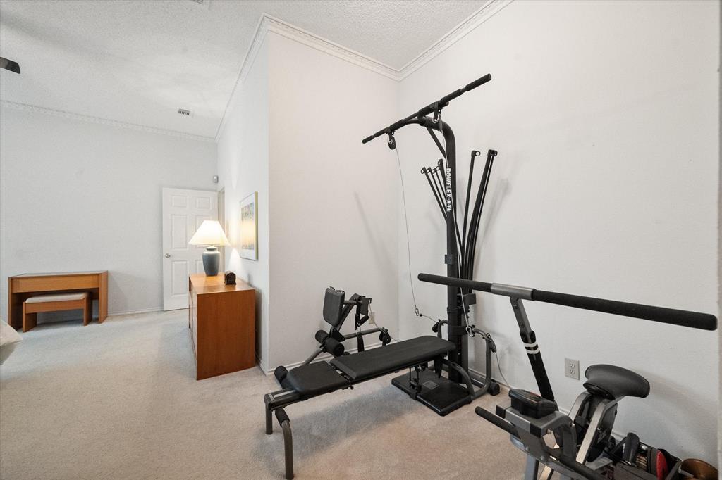 2105 Sleepy Hollow Drive Property Photo 24