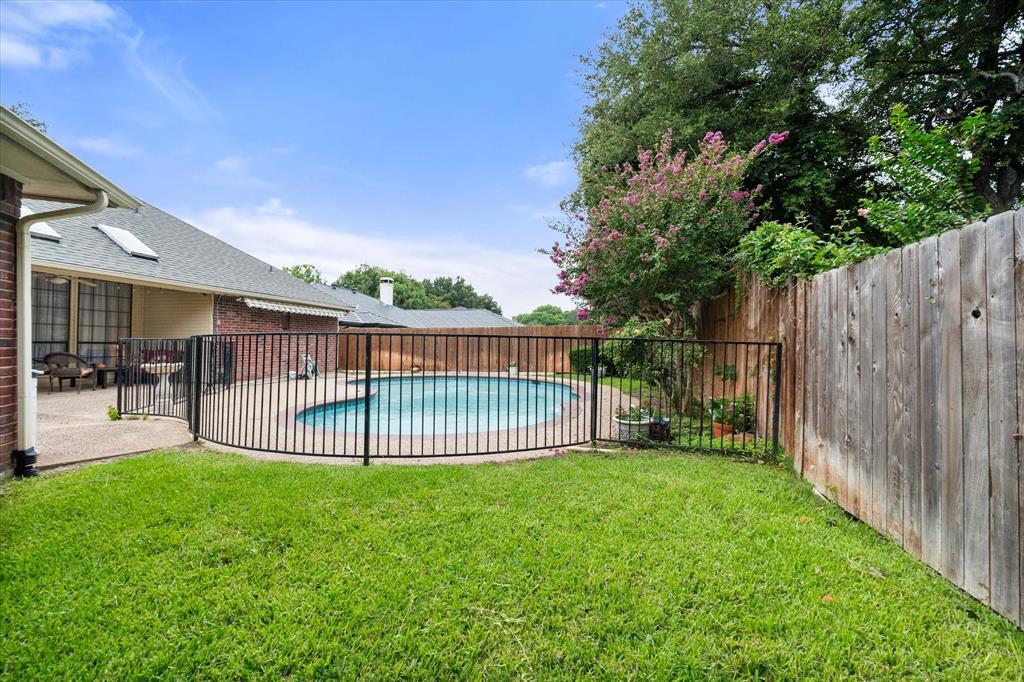 2105 Sleepy Hollow Drive Property Photo 32