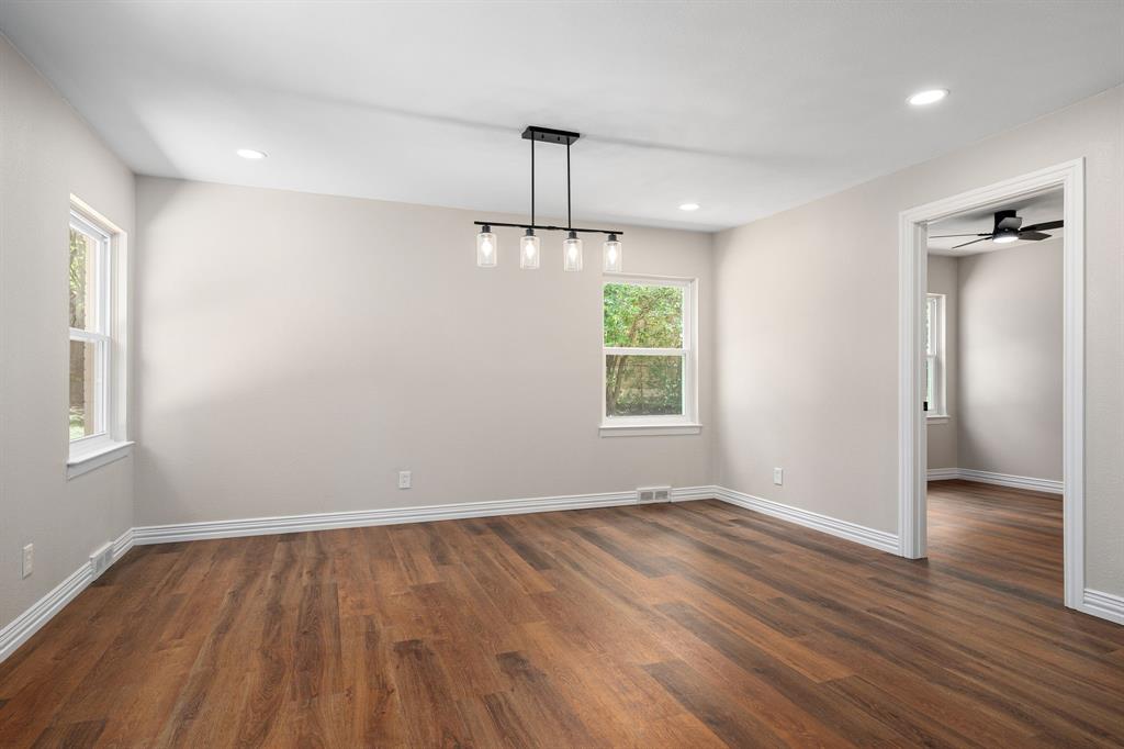 9795 Twin Creek Circle Property Photo 16