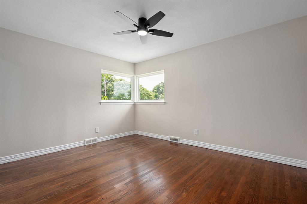9795 Twin Creek Circle Property Photo 17