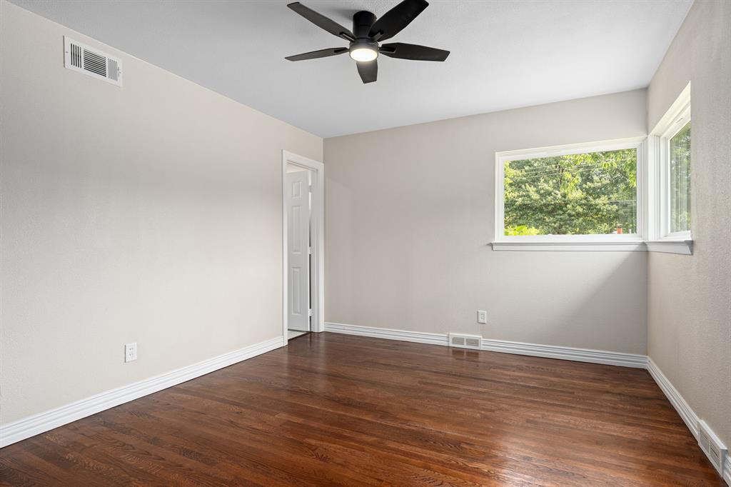 9795 Twin Creek Circle Property Photo 18