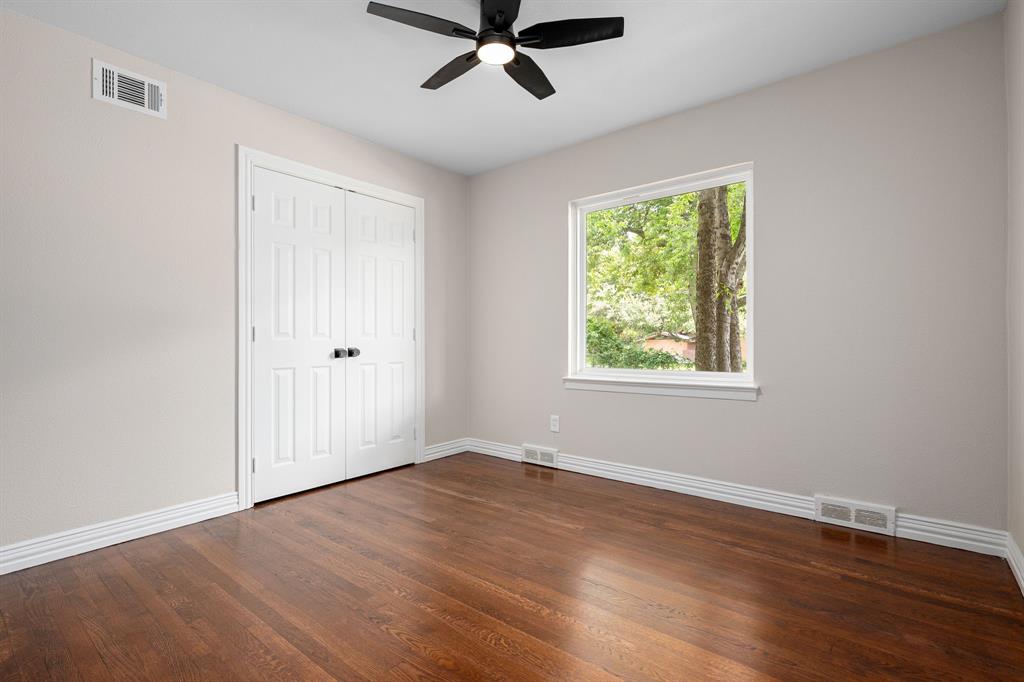 9795 Twin Creek Circle Property Photo 22