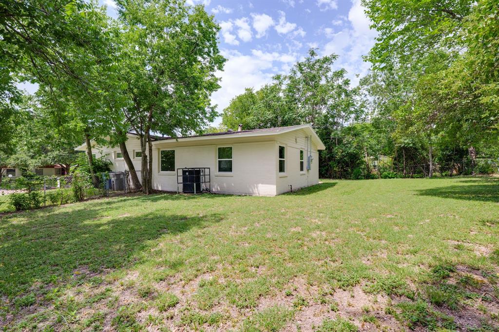 9795 Twin Creek Circle Property Photo 27