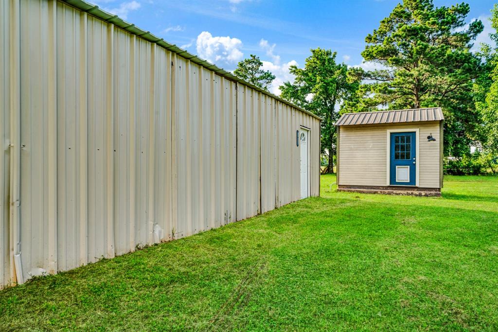 13944 Farm Road 195 Property Photo 21