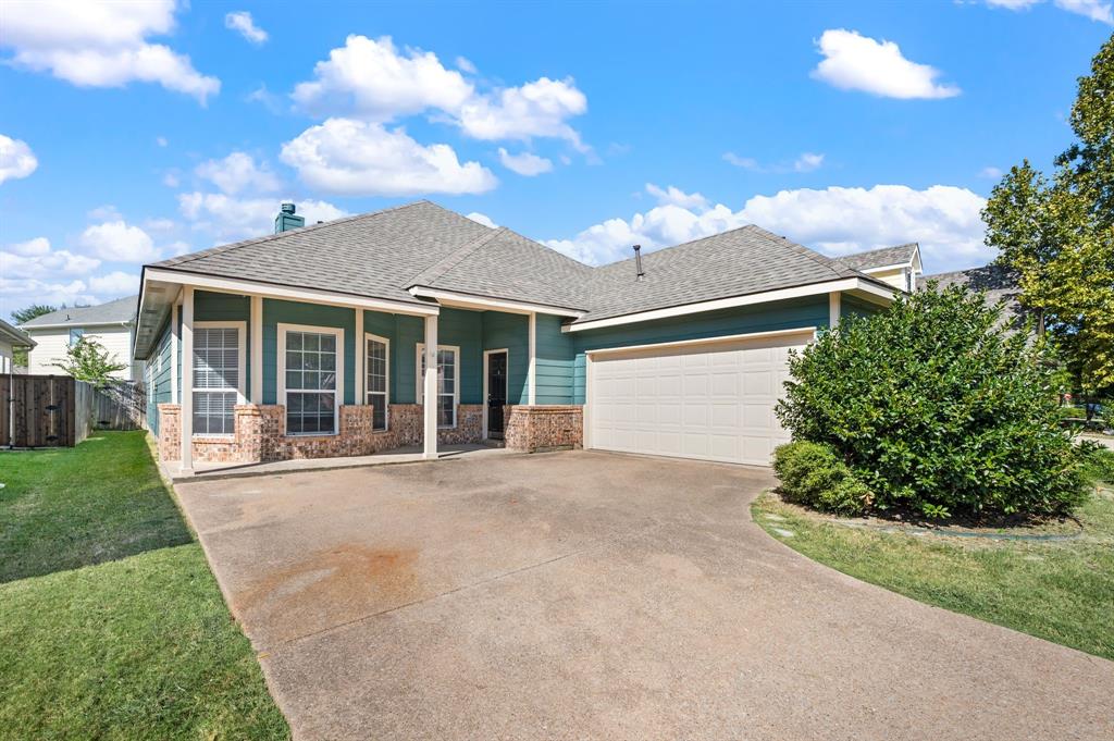 9509 Water Tree Drive Property Photo 1