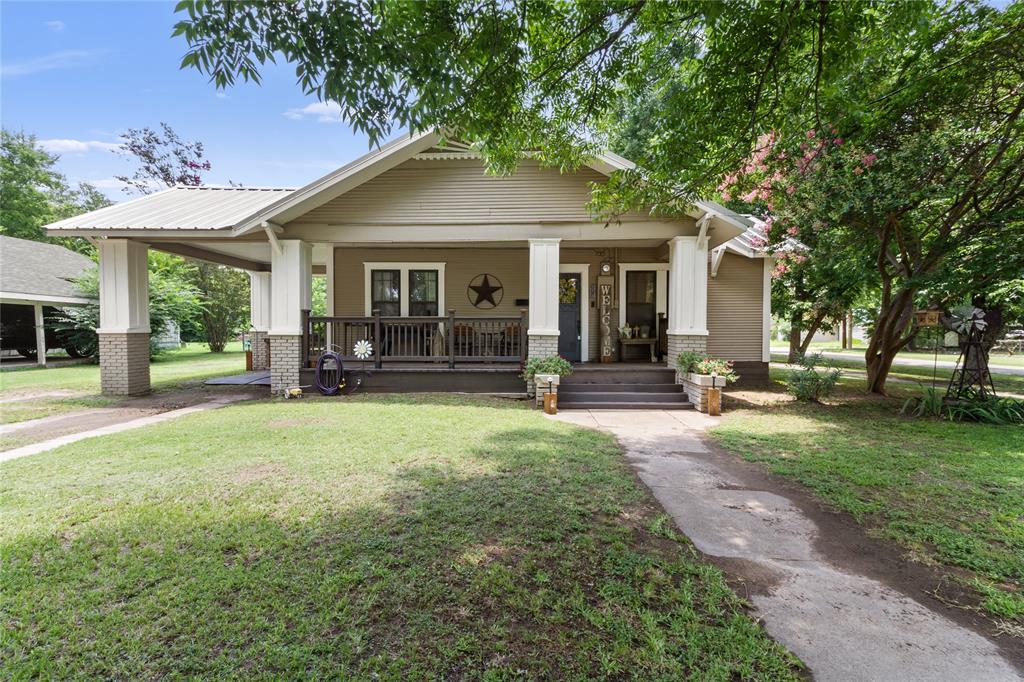 600 Elm Street Property Photo 1