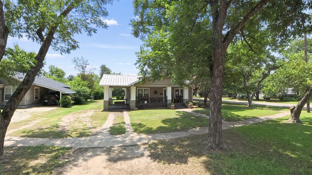 600 Elm Street Property Photo 31