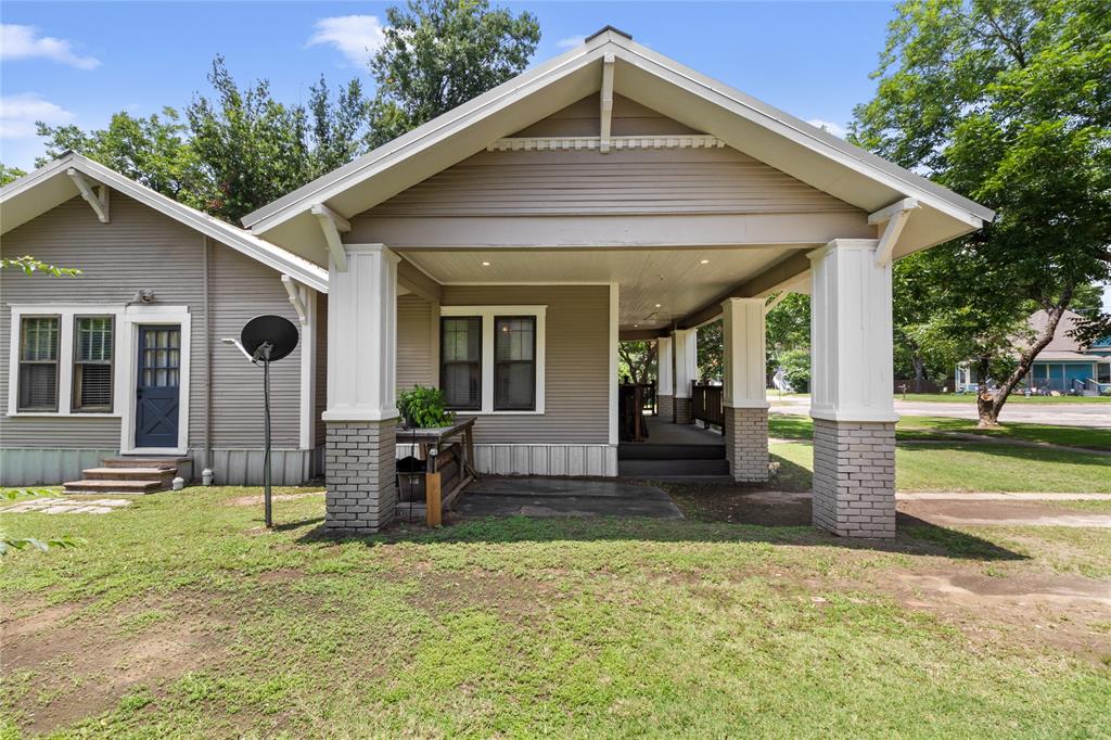 600 Elm Street Property Photo 32