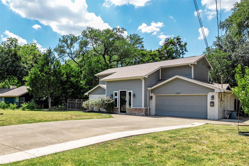 2107 Elmwood Boulevard Property Photo 4