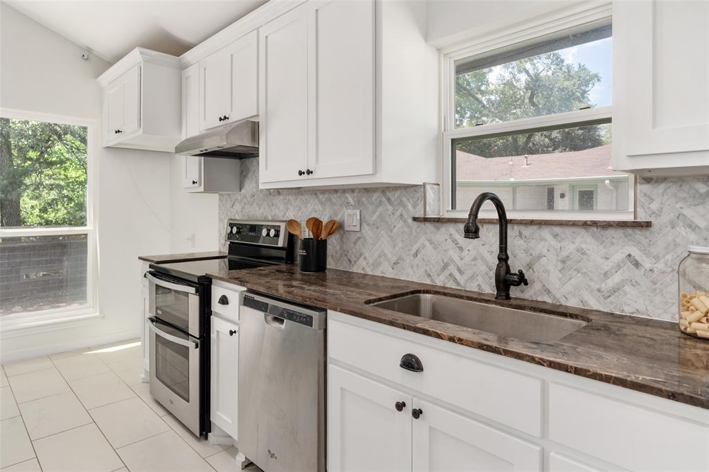 2107 Elmwood Boulevard Property Photo 20