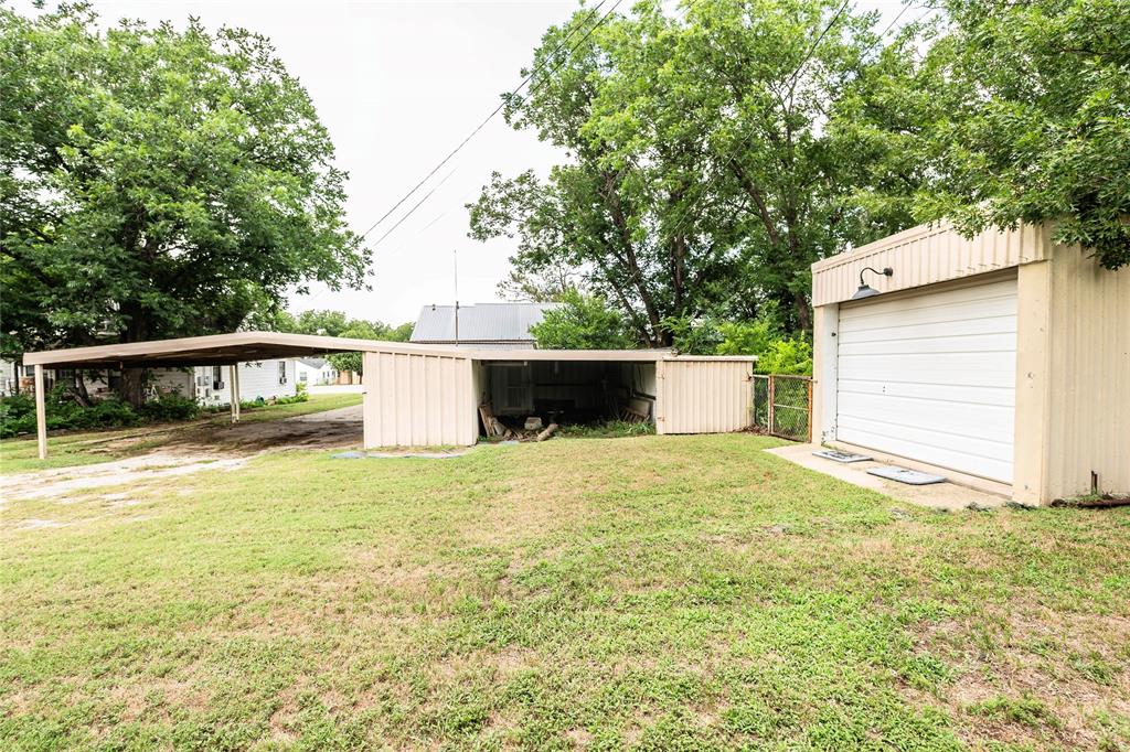 706 E Highway 82 Property Photo 12