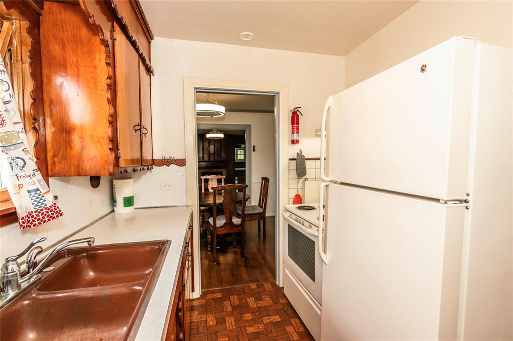 706 E Highway 82 Property Photo 19