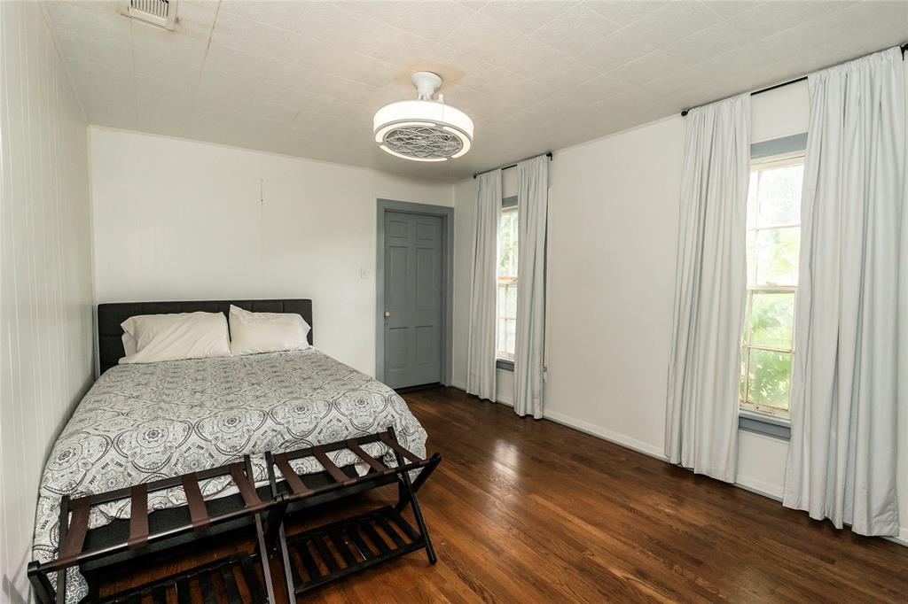 706 E Highway 82 Property Photo 22