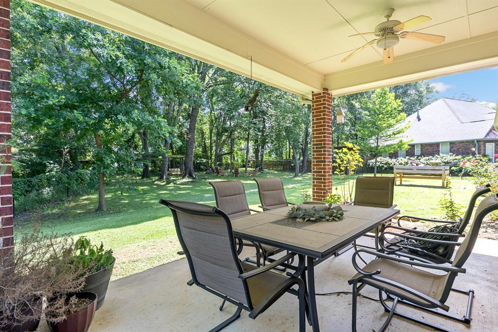 910 Holly Hill Property Photo 25