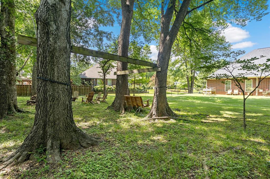 910 Holly Hill Property Photo 26