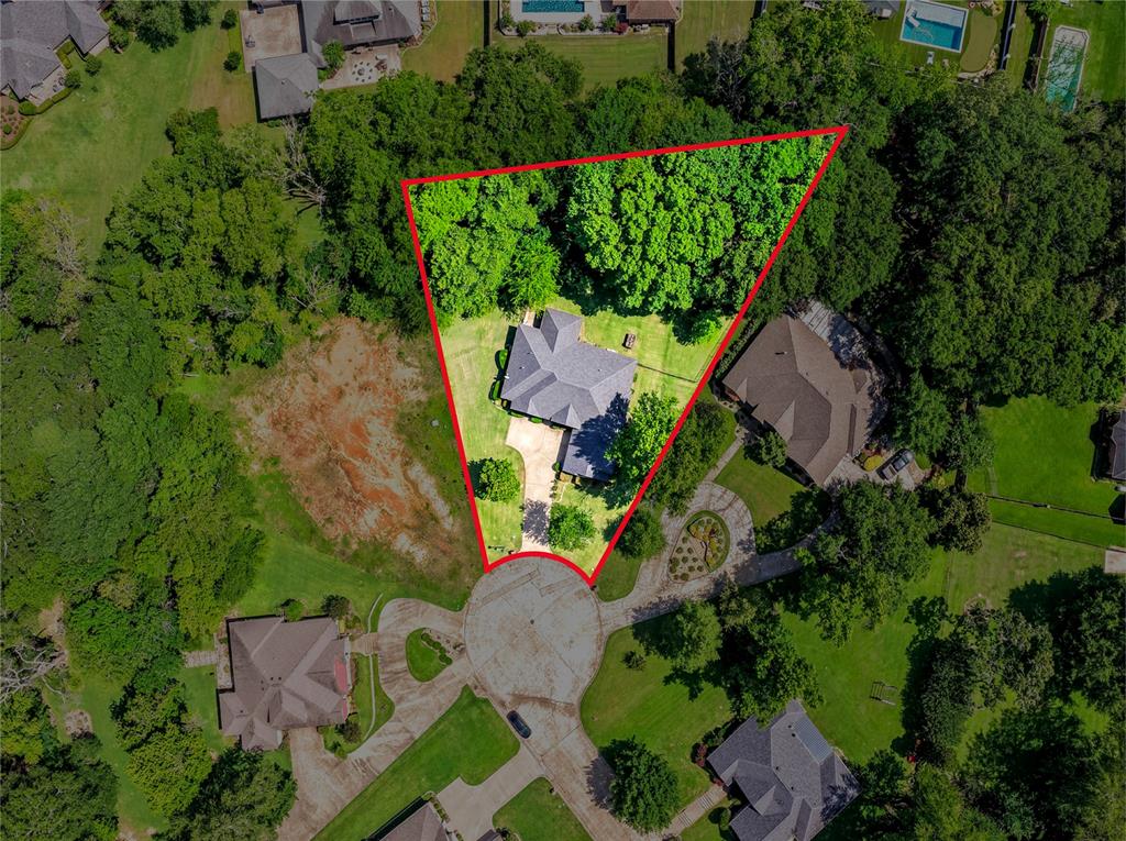 910 Holly Hill Property Photo 31